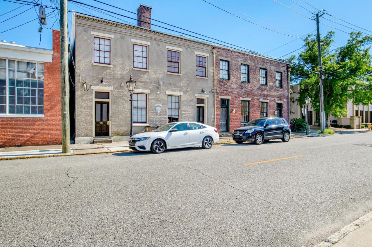 Appartamento Stars On State In The Heart Of Downtown Mobile Esterno foto
